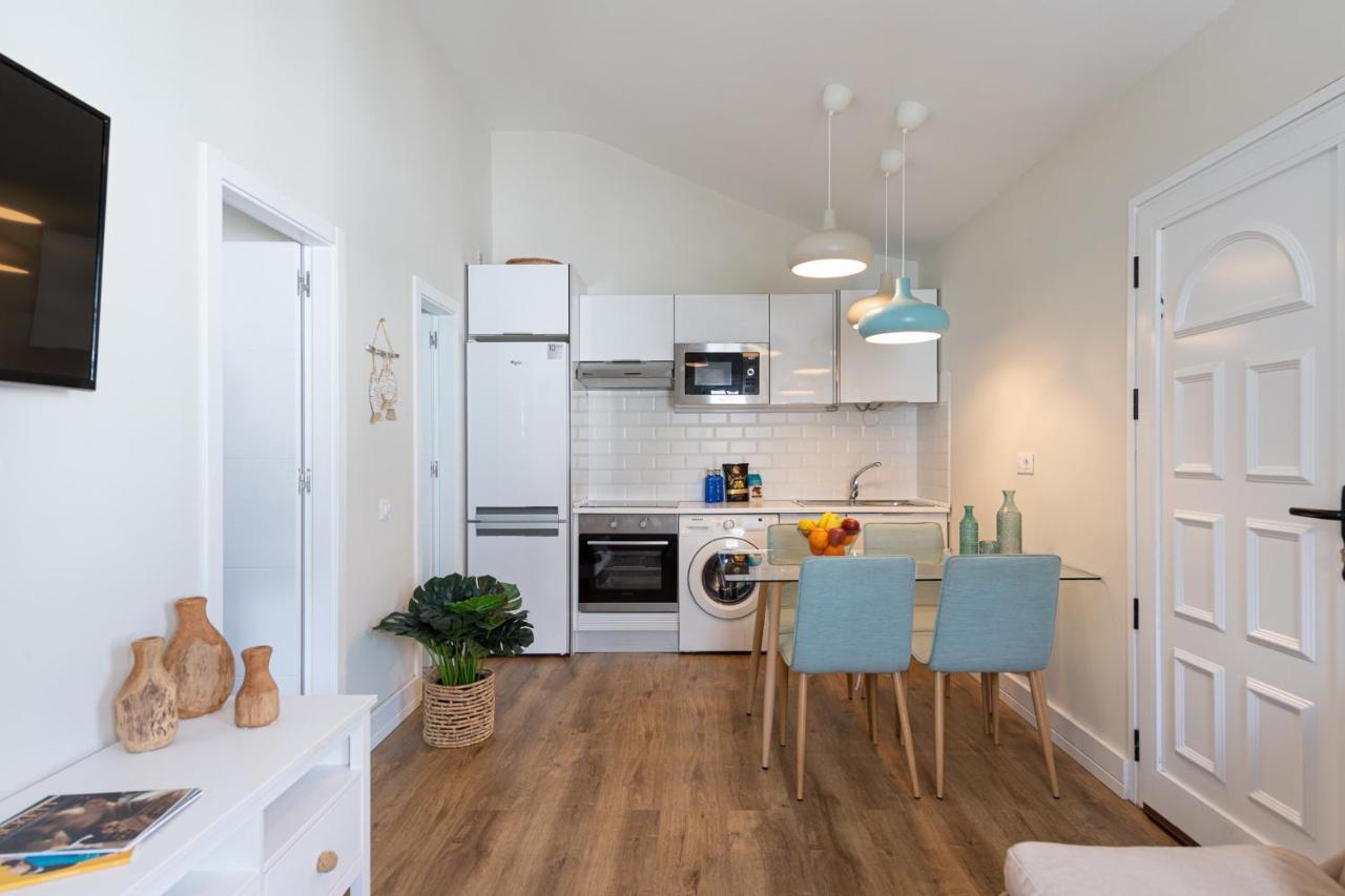 Homeforguest Modern And New Beachfront Apartment ラ・オリーバ エクステリア 写真