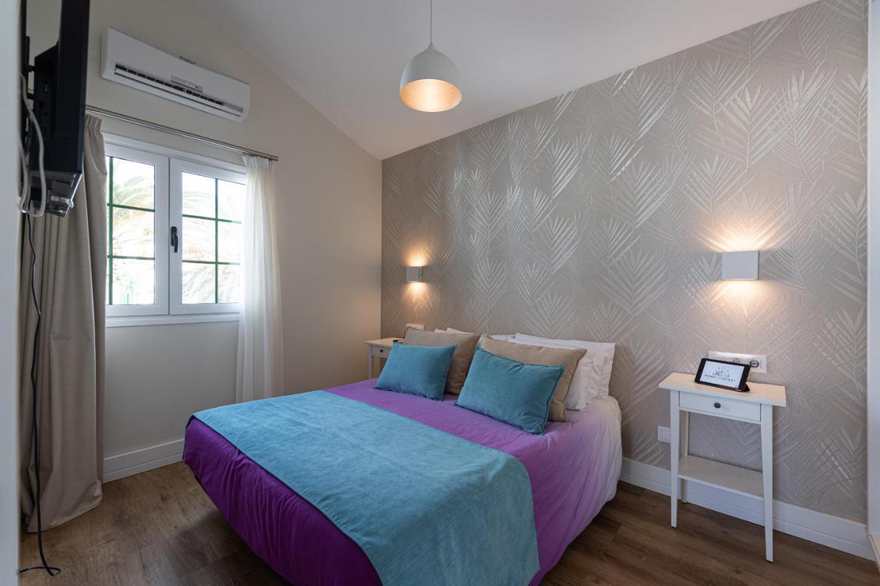 Homeforguest Modern And New Beachfront Apartment ラ・オリーバ エクステリア 写真