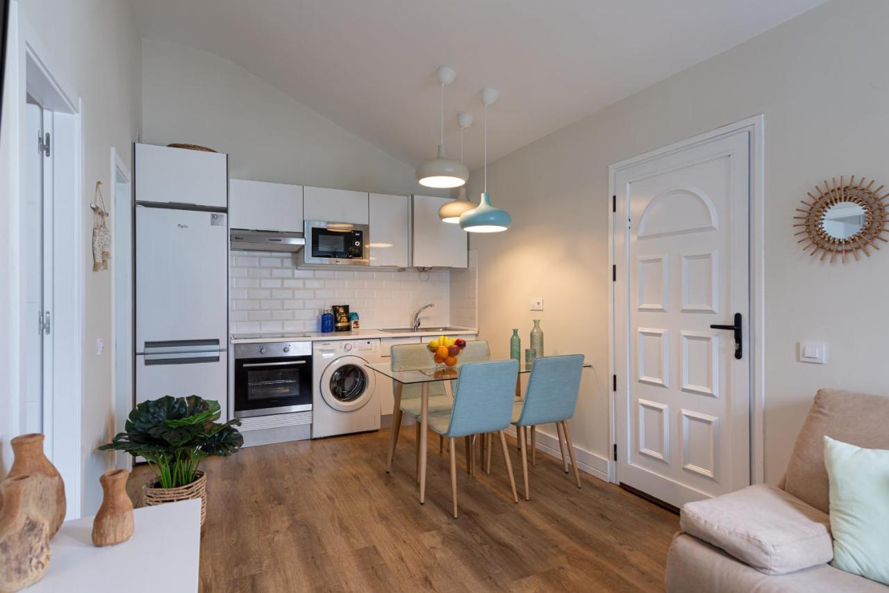 Homeforguest Modern And New Beachfront Apartment ラ・オリーバ エクステリア 写真