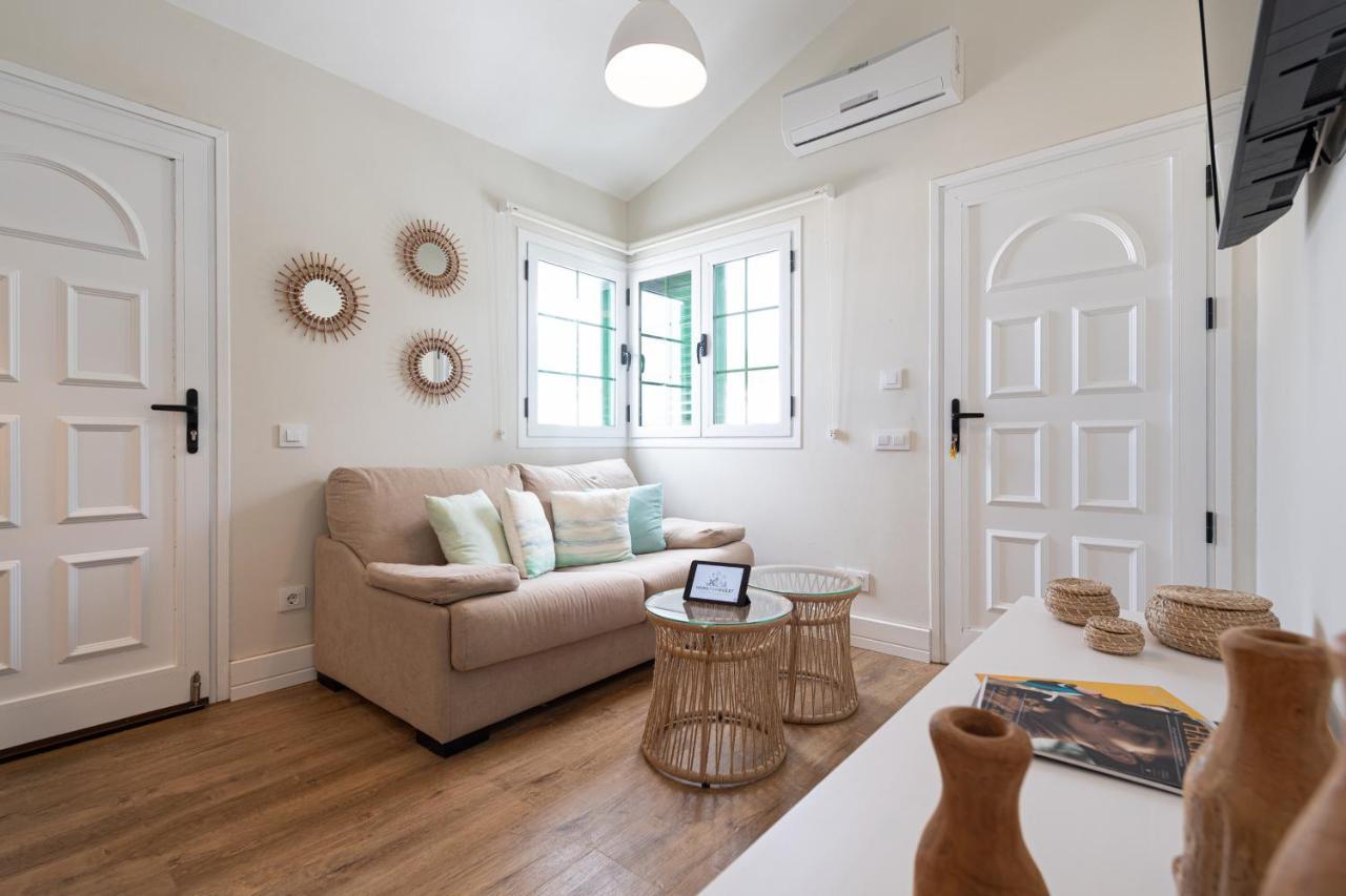 Homeforguest Modern And New Beachfront Apartment ラ・オリーバ エクステリア 写真