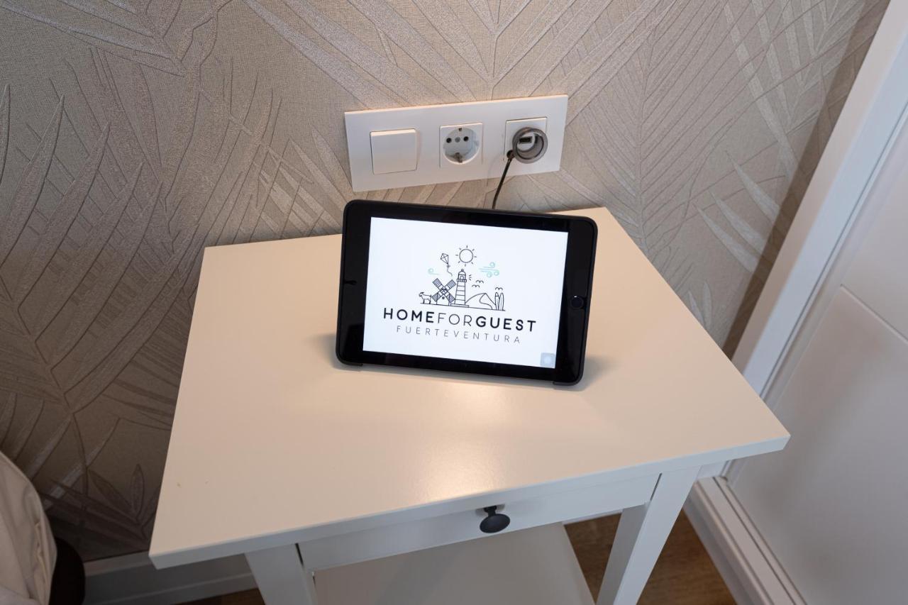 Homeforguest Modern And New Beachfront Apartment ラ・オリーバ エクステリア 写真