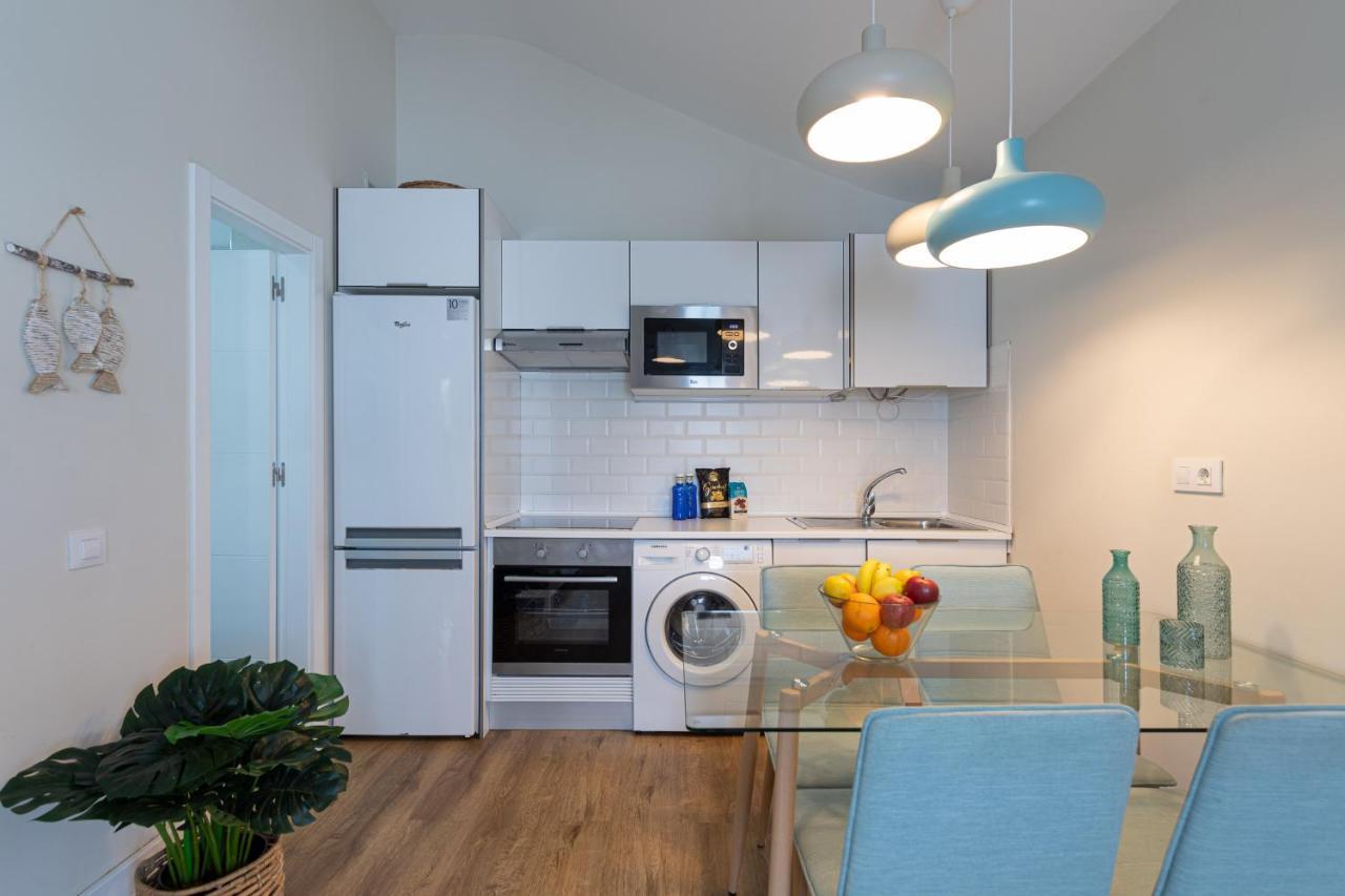 Homeforguest Modern And New Beachfront Apartment ラ・オリーバ エクステリア 写真