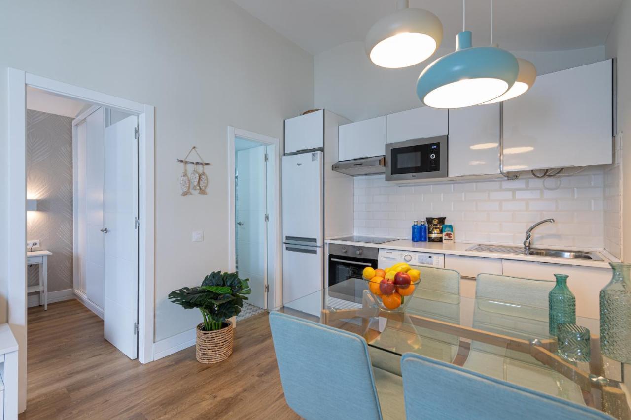 Homeforguest Modern And New Beachfront Apartment ラ・オリーバ エクステリア 写真